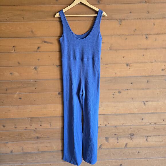 American Eagle Flare Leg Scoop Neck Jumpsuit Blue Large Stretchy Sleeveless Tank - Picture 3 of 6